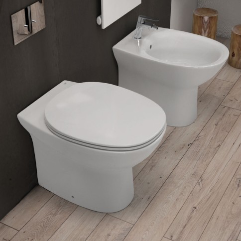 Sanitari filomuro bianco lucido con sedile morning rak ceramics