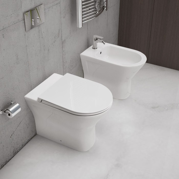 Sanitari filomuro bianco lucido con sedile resort rak ceramics
