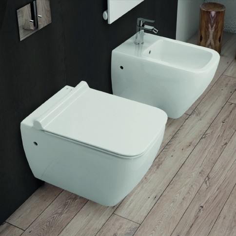 Sanitari sospesi bianco lucido con sedile metropolitan rak ceramics