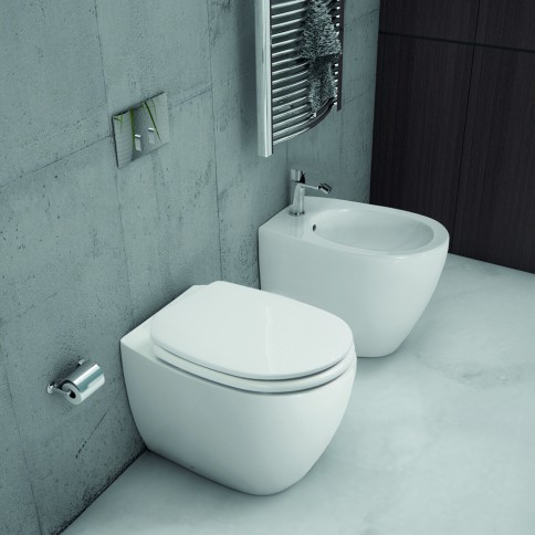Sanitari sospesi bianco lucido con sedile basic circle white